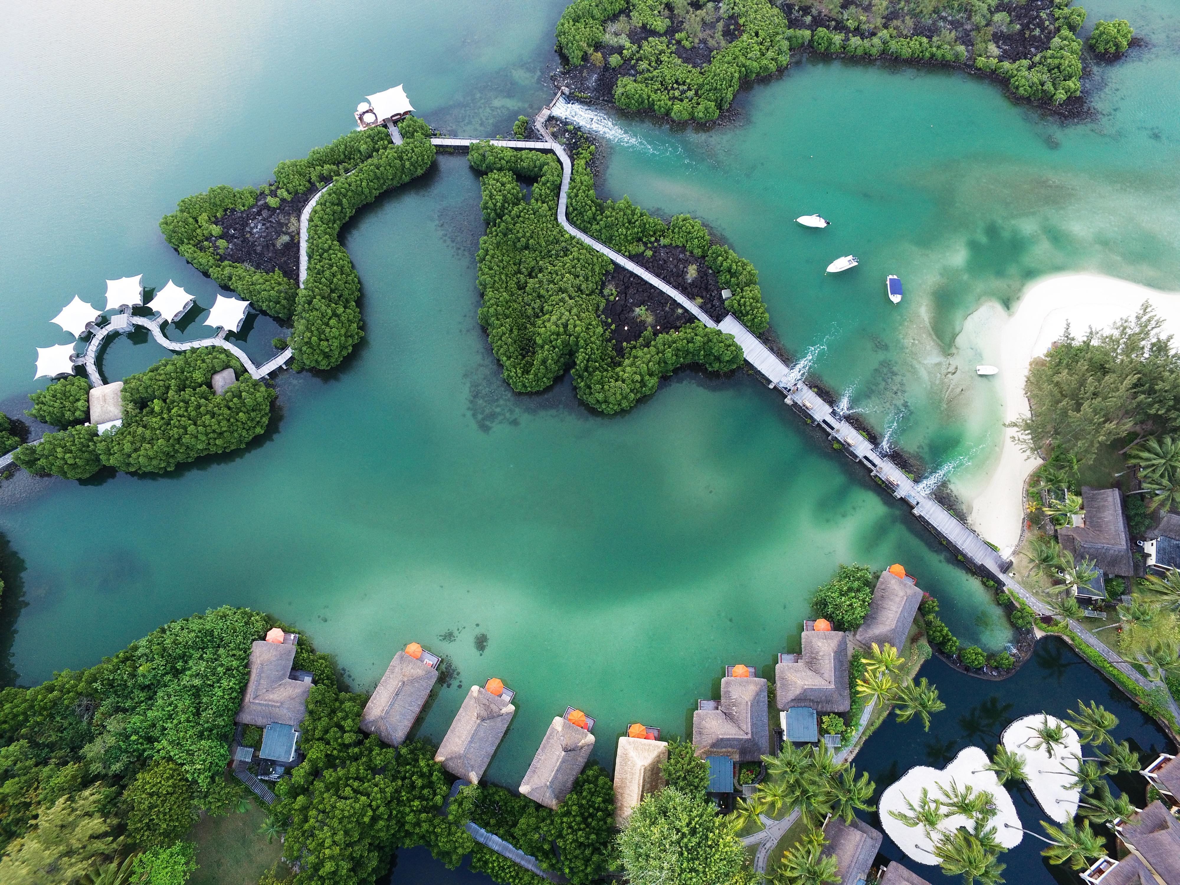 Constance Prince Maurice Poste de Flacq Kültér fotó Aerial view of the resort