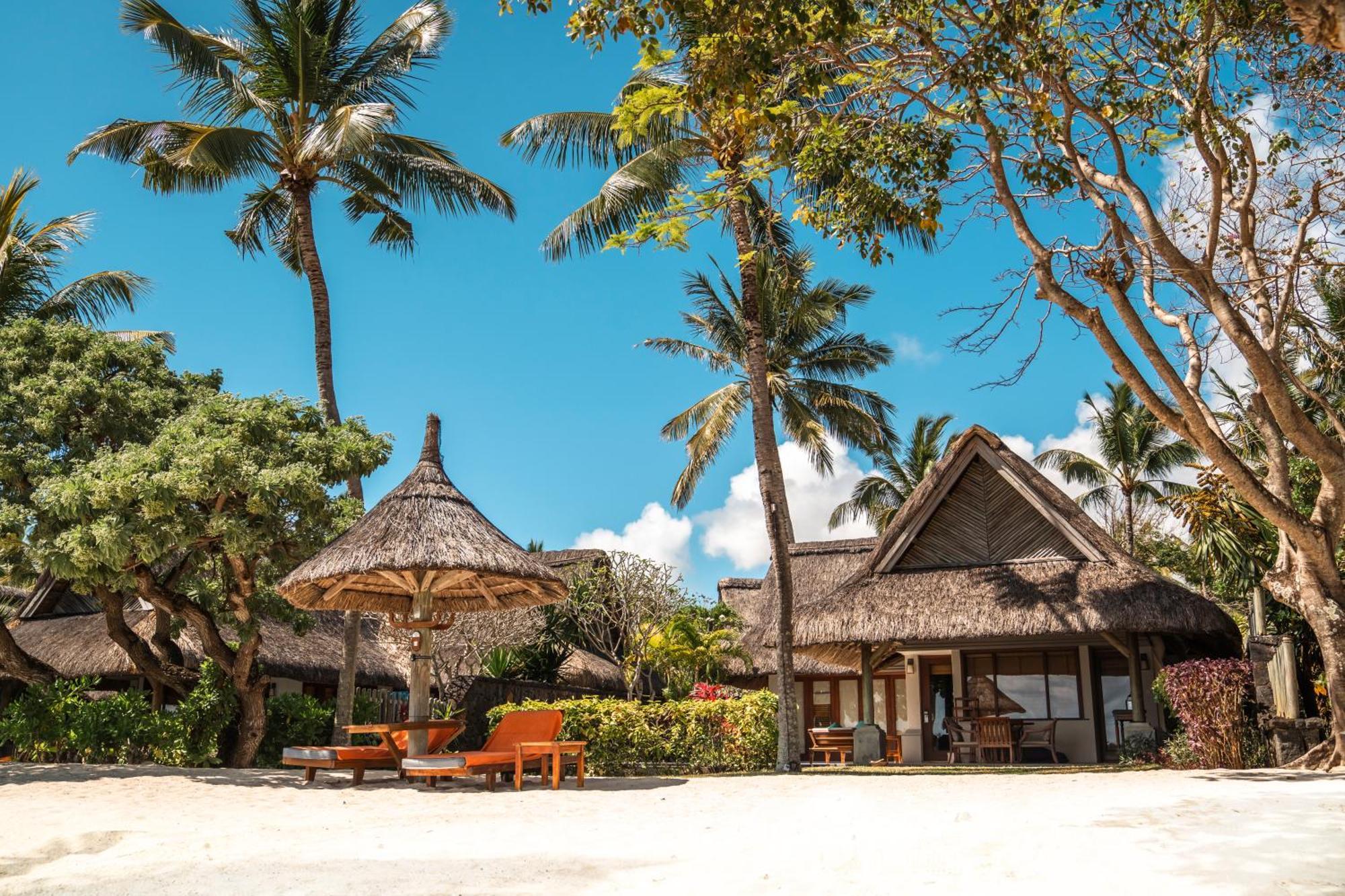 Constance Prince Maurice Poste de Flacq Kültér fotó Beach bungalows at the resort